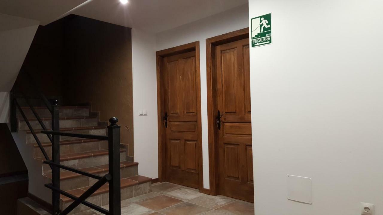 La Posada Del Druida Foncebadon Exterior photo